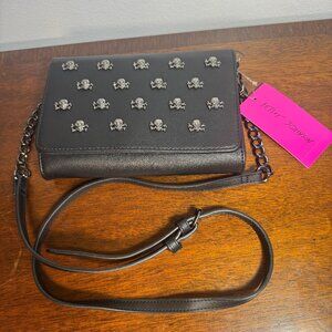 Betsey Johnson Black Crossbody Shoulder Bag XOSYBIL